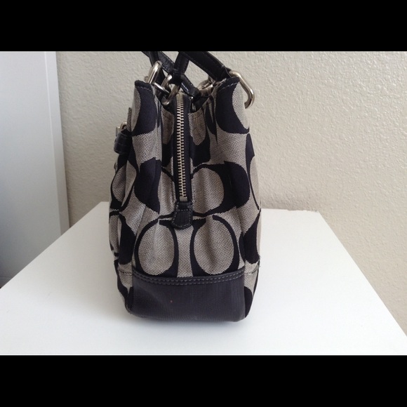 Sold - Picture 2 of 8